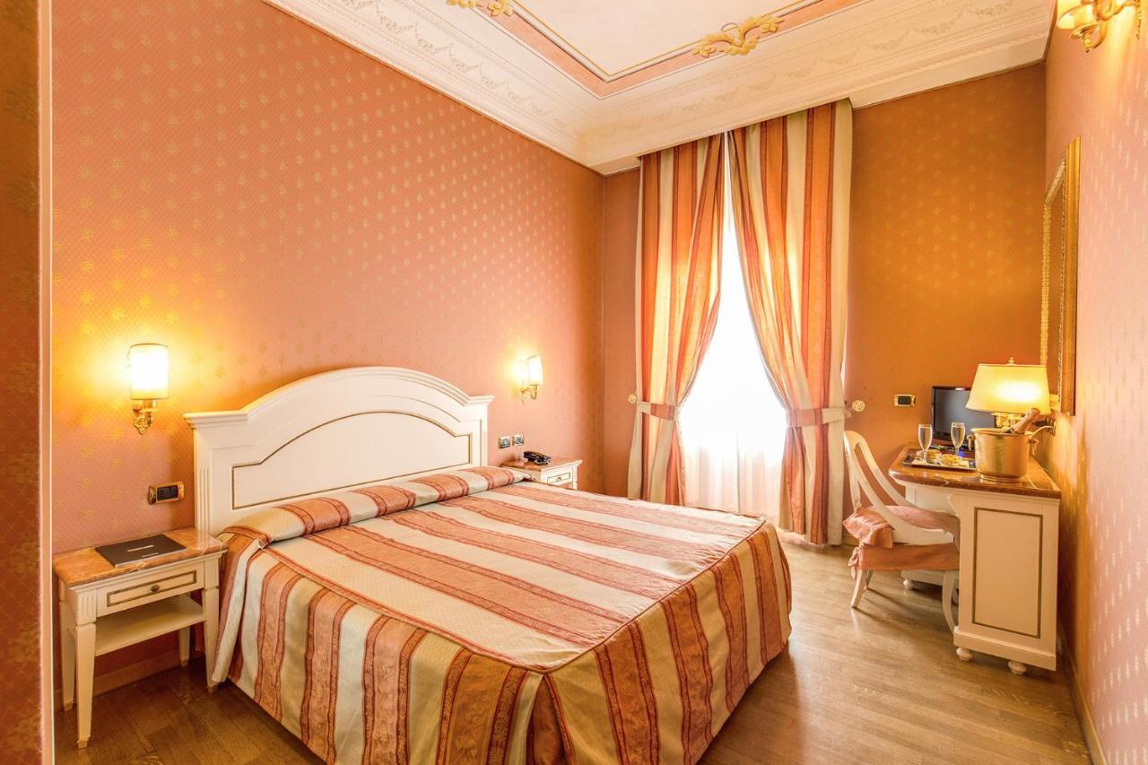 Hotel La Lumiere Di Piazza Di Spagna Rome Exterior photo